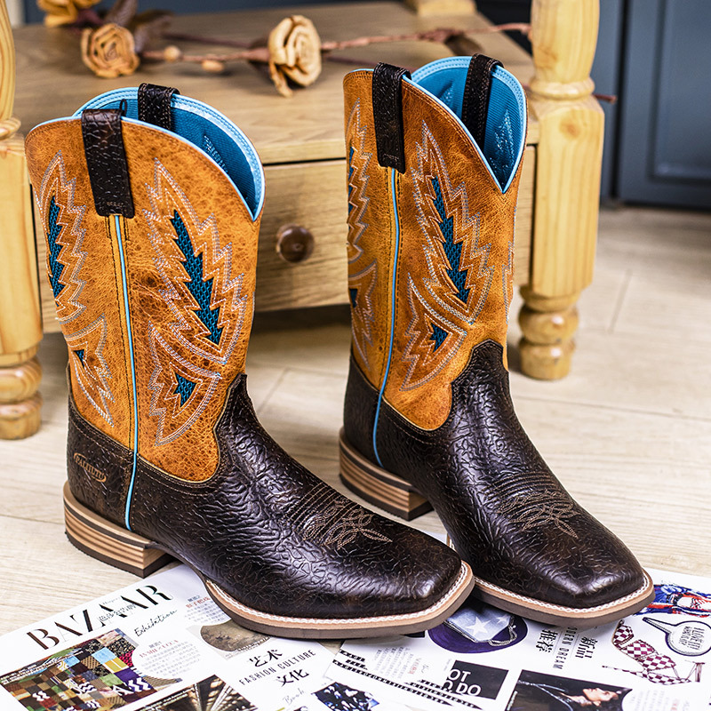 Stylish Riding Boots Wear Inspiration In Little Cold
