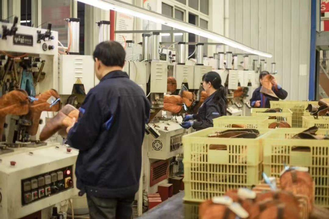 YiBei Shoes--Technological Innovation To Help Hometown Development