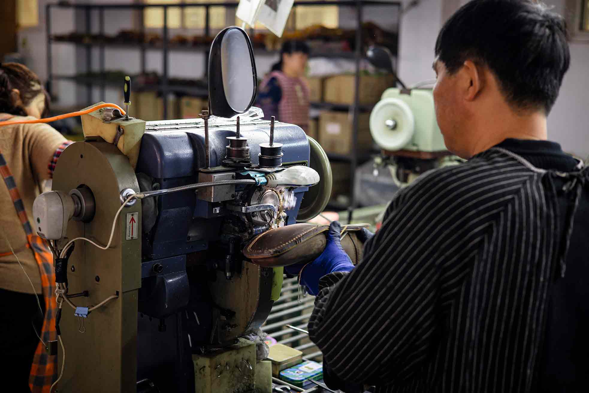 The Development Road Of The Integration Of Production, Learning And Research In Shoes And Boots OEM 