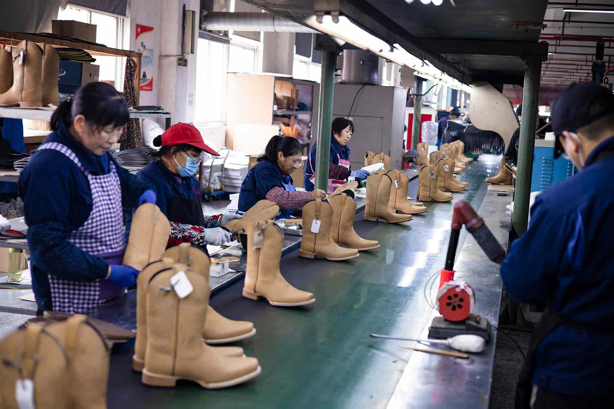 A Fashionable Journey Of Riding Boots At The Beginning Of Summer