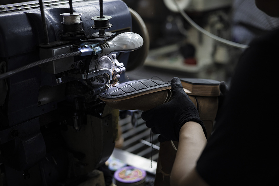School-Enterprise Cooperation Empowers Riding Boots Manufacturers - Integrated Development Of Produc