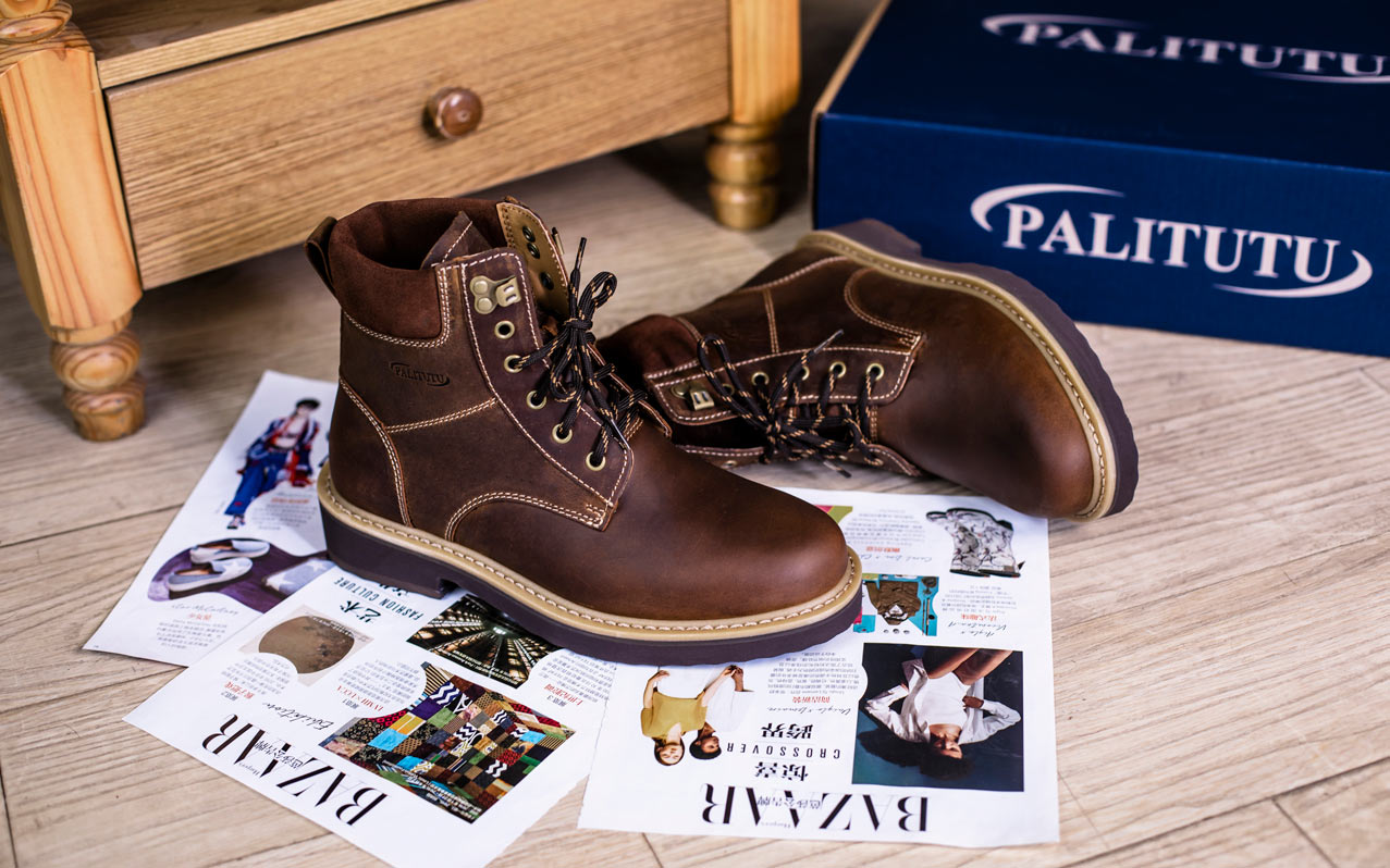 Fall And Winter, Sweater And Martin Boots Warm Encounter